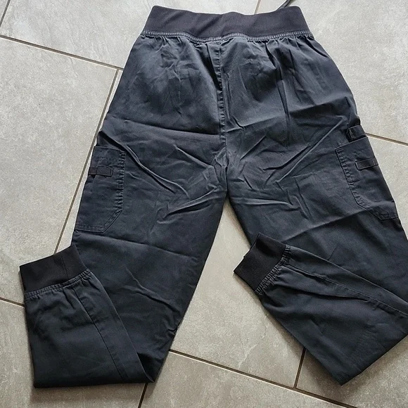 Butter Soft Scrub Set - Picture 3 of 3